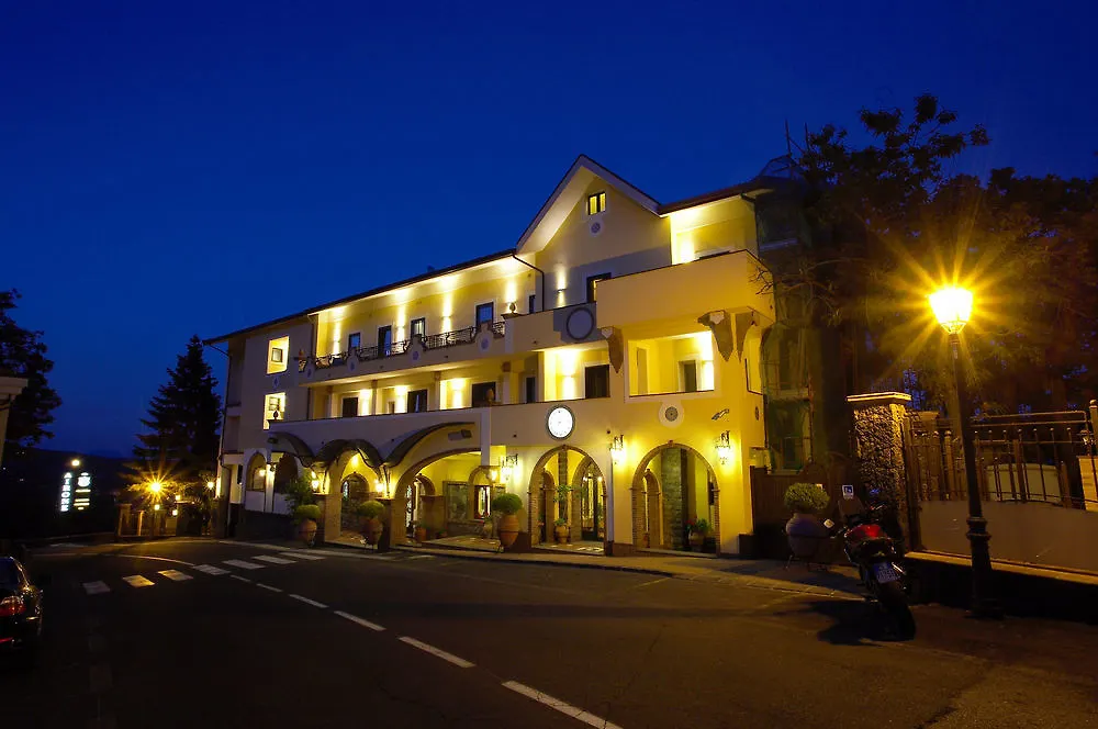 Airone Wellness Hotel Zafferana Etnea 4*,  Olaszország