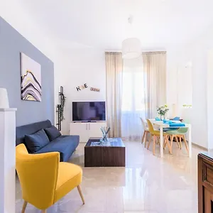  Apartamento Hostly - Colorhome Midtown - Unique 3 With 3 Private Bathrooms Italia