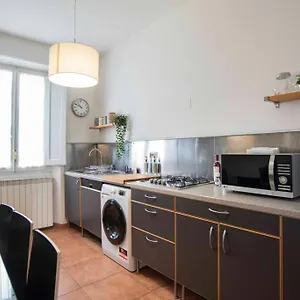  Apartamento Bronzino Flexyrent Renewed - Ac - Wifi Italia