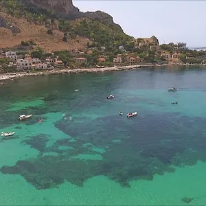 Palermo Mare Holidays Dom wakacyjny